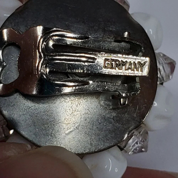 Vintage White Milk Glass Beaded Clip-On Earrings Made In Germany - Picture 4 of 6